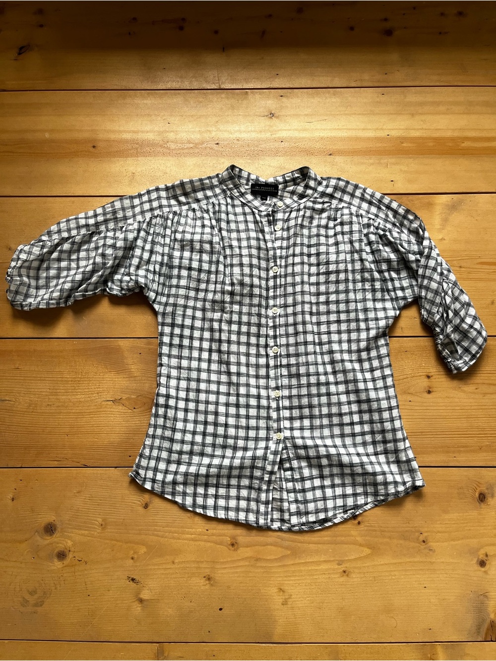 Women's Plaid Button-Down Shirt - Black & White